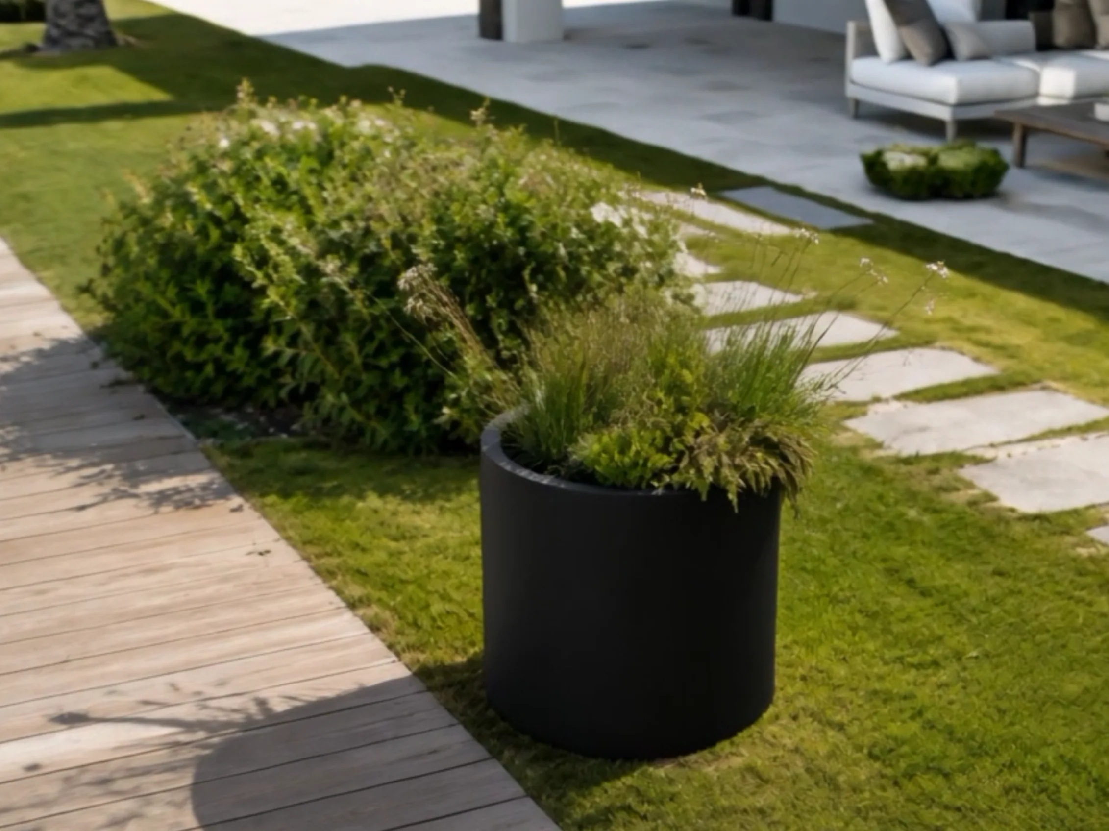 Callisto · Vaso rotondo in alluminio verniciato a polvere