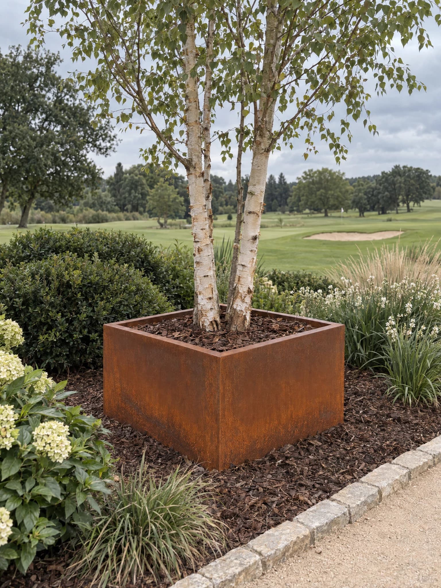 Rhéa · Jardinière carrée sans fond en acier Corten, détail